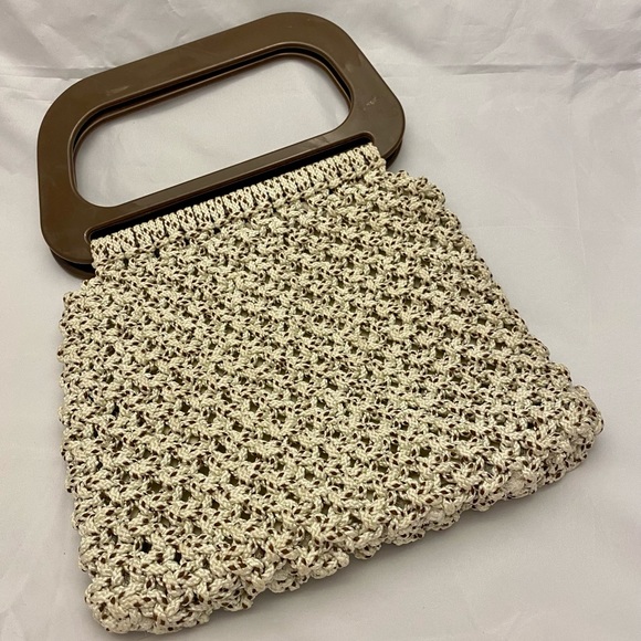 Macrame Purse, Plastic Handle, Cotton Lining, Vintage EUC - Picture 1 of 2